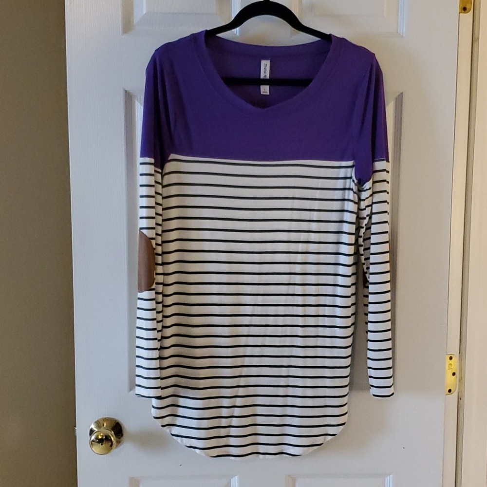Zenana Premium long sleeved white striped top